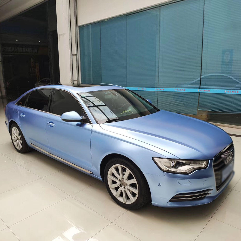 ซาตินสีฟ้าหมอกเมทัลลิค