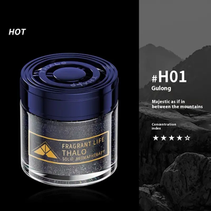 Élimine les odeurs et purifie l'air Parfum végétal de voiture avec QuickSand Solid Fragrance Glass Dashboard Placement - Product Image 3