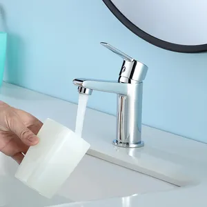 Meilleures ventes nouveau robinet d'eau de cuisine et salle de bain avec poignée unique