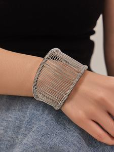 Bracelet ouvert large en fil d'acier inoxydable plaqué or véritable 18 carats, bijoux tendance - Product Image 3
