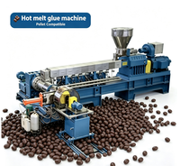 Colle forte à grain de bois foncé pour pastilles de colle thermofusible marron assorties – Ligne de production de meubles sur mesure pour toute la maison