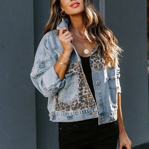 <span class=keywords><strong>Giacca</strong></span> Bomber Varsity da <span class=keywords><strong>Donna</strong></span> in Denim Autunnale Personalizzata Stile Vintage con Patchwork Leopardato di Lunghezza Corta - Product Image 3