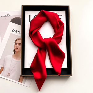 <span class=keywords><strong>Foulard</strong></span> personnalisé en <span class=keywords><strong>satin</strong></span> pour femmes <span class=keywords><strong>cheveux</strong></span> <span class=keywords><strong>foulard</strong></span> en soie couleur unie bandana pour la <span class=keywords><strong>nuit</strong></span> enveloppement des <span class=keywords><strong>cheveux</strong></span> dormir - Product Image 6