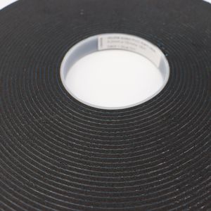 Adesivo <span class=keywords><strong>Biadesivo</strong></span> in Schiuma PVC Nera da 3,2mm con Adesivo Acrilico per Installazione di Vetrate e Pareti Divisorie - Product Image 4