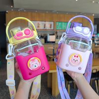 Bouteille d'eau carrée pour enfants, motif dessin animé, double paille, sangle portable, grande capacité, en PC, pour écoliers