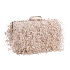 Bolso de mano con borlas grandes para mujer, elegante bolso de noche para cóctel, bandolera para vestido de novia, fiesta, o uso diario. - Product Image 1