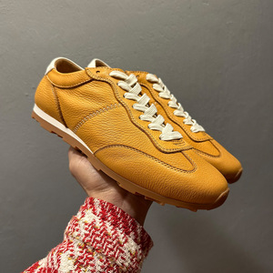 Chaussures de sport rétro en cuir véritable pour hommes, légères, décontractées, à talon plat, couleur unie, lacets avant, pour fitness et entraînement croisé - Product Image 3