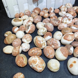 Cristallo naturale intagliato a mano di alta qualità ambra <span class=keywords><strong>Calcite</strong></span> caduto <span class=keywords><strong>pietra</strong></span> intaglio artigianato in <span class=keywords><strong>pietra</strong></span> per la decorazione domestica - Product Image 4