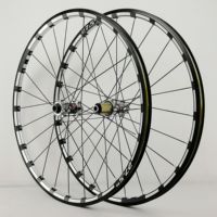 Roue de vélo de montagne 26/27,5 pouces, moyeu à roulement tri-latéral avant 2 arrière 4, jeu de roues super fluide, jante CNC, axe traversant, boîtier de moyeu.