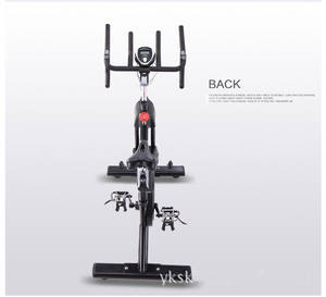 Cyclette Magnetica Professionale da Interno per Allenamento Fitness con <span class=keywords><strong>Volano</strong></span> da 20 kg per Palestra - Product Image 4