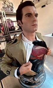 Vente en gros de buste de Superman en résine grandeur nature, statue de Clark Kent, <span class=keywords><strong>figurine</strong></span> de <span class=keywords><strong>super</strong></span>-<span class=keywords><strong>héros</strong></span> <span class=keywords><strong>Marvel</strong></span>, objet de collection, décoration d'intérieur - Product Image 2