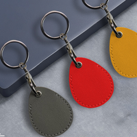Mini porte-cartes d'accès en cuir PU simple porte-clés de fruits créatifs porte-clés de localisateur de cadeau mignon porte-clés