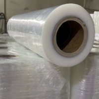 Film de protection pour tapis en PE, brillant et souple, moulé par soufflage, auto-adhésif, pour la protection des sols, avec motifs, fabrication OEM sur mesure, fourniture directe d'usine