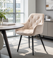 Chaise de salle à manger moderne en velours rembourrée avec accoudoirs et dossier capitonné, pieds en métal noir, stable pour la maison, la salle à manger, l'appartement, l'hôtel