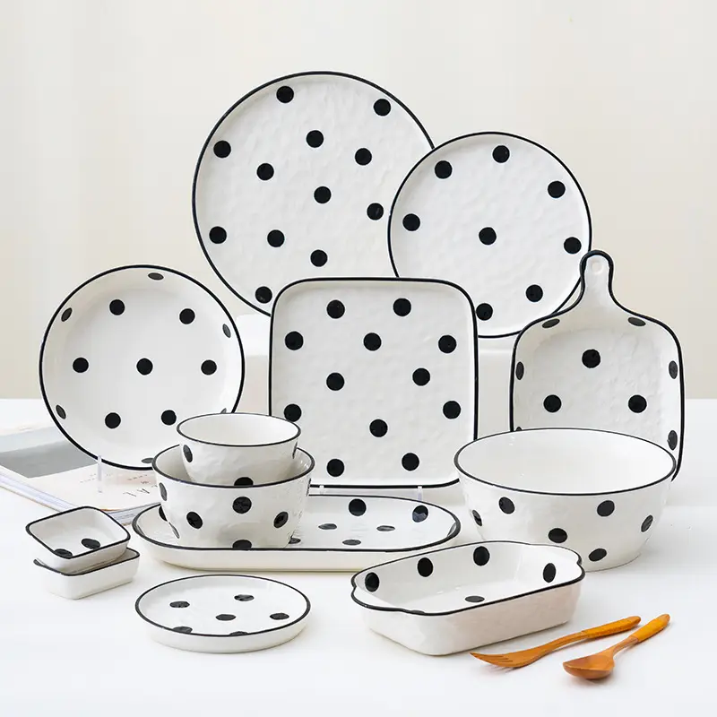 Hot Sale Schwarz-Weiß-Punkte sind minimalist isches Geschirrset Bowl Dish Plate Porzellan Circular Dinner Set