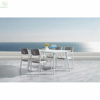 Meubles de piscine d'hôtel de style nordique blanc ensemble de table à manger de luxe en aluminium pour le jardin et le patio 6 places