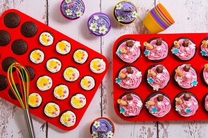 Precio barato al por mayor de <span class=keywords><strong>silicona</strong></span> personalizada Muffin pan Set de <span class=keywords><strong>silicona</strong></span> Cupcakes Moldes - Product Image 4