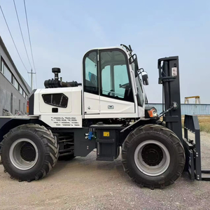 Forklift diesel off-road tangguh berkapasitas 3,5 ton, dilengkapi dengan mesin Cummins EPA, mesin Euro V, kabin, dan perlengkapan bucket. - Product Image 1