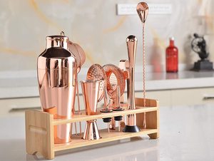 Kit de barman Martini 2026, ensemble plaqué cuivre avec support en bambou, <span class=keywords><strong>shaker</strong></span> à cocktail <span class=keywords><strong>parisien</strong></span> doré de 19 oz avec accessoires de bar - Product Image 4