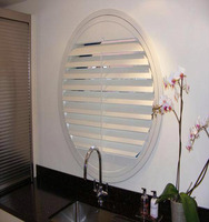 Persienne de terrasse en PVC imperméable à l'eau à prix réduit pour l'Australie moderne Blanche-neige Intérieur inclinable dissimulé Volets pour fenêtres rondes