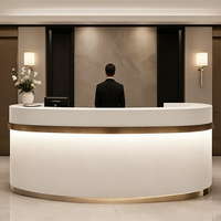 Bureau de réception moderne, durable, écologique, effet pierre de luxe, bureau de réception en pierre Corian