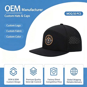 Casquette Snapback d'extérieur en toile imperméable à 7 panneaux, perforée au laser, style sportif décontracté, avec logo personnalisé en PVC/caoutchouc – Vente en gros - Product Image 1