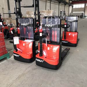 <span class=keywords><strong>Mini</strong></span> apilador de palés Walkie eléctrico de carga automática, apilador de elevación a horcajadas semieléctrico, carretilla elevadora, precio de - Product Image 3