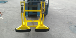 La carretilla elevadora de la abrazadera de archivos adjuntos para bidones de <span class=keywords><strong>55</strong></span> galones - Product Image 6
