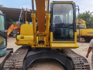 Excavatrice sur chenilles Komatsu PC130 d'occasion de haute qualité, équipement de construction hydraulique de taille moyenne - Product Image 4