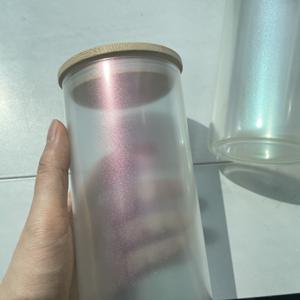 Gobelet en verre iridescent droit de 25 oz avec couvercle en bambou et paille, personnalisable par sublimation, en provenance de notre entrepôt aux États-Unis - Product Image 4