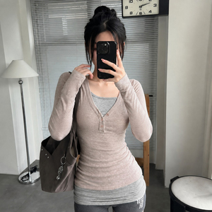 เสื้อยืดแขนยาวทรงเข้ารูปสไตล์วินเทจ Y2K แบบลำลองเรียบง่าย ดีไซน์เลเยอร์สีตัดกัน  ใส่ได้หลากหลายโอกาส ช่วยเสริมลุคให้ดูเพรียวสวย - Product Image 4