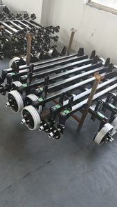 Kit d'essieu de remorque 7K 7000lbs à 8 goujons avec ressorts à double œil et suspension à bras oscillant à rouleaux - Product Image 5
