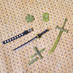 One Pieces Four Kings Hawkeye Arma Dr. Luo Floathed Sword Toy <span class=keywords><strong>Telfar</strong></span> Hat Pendant Key Set - Product Image 6