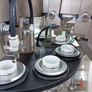 Macchina riempitrice semi automatica, adatta per riempire tutti i tipi di liquido <span class=keywords><strong>e</strong></span> pasta, supporto per la personalizzazione della velocità di riempimento - Product Image 5