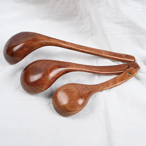 Louche en bois pour la cuisson cuillère à soupe louche cuillère de service en bois idées cadeaux de <span class=keywords><strong>cuisine</strong></span> louche à long manche - Product Image 2