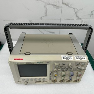 Oscilloscope à signaux mixtes Agilent MSO6104A 1 GHz 4GSa/s - Product Image 2