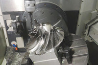 Centre d'usinage vertical CNC 5 axes MX650 avec broche Fanuc BT50, haute précision, usage moyen