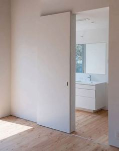 Herrajes WEKIS de aluminio ocultos para puertas correderas tipo granero, cierre suave, insonorizados, instalación con tornillos para montaje en pared interior moderno - Product Image 5