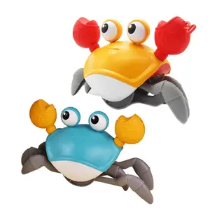 Hot Sale Attractive Price Amphibious Clockwork Crab For Kids Wind Up Bath Crab Toy