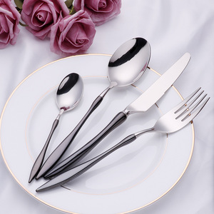 Sang trọng chất lượng cao thép không gỉ <span class=keywords><strong>Flatware</strong></span> <span class=keywords><strong>Set</strong></span> hiện đại bạc vàng Nhà Hàng đám cưới dao kéo cho khách sạn bền vững - Product Image 4