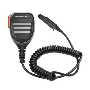 Microphone portable Baofeng avec câble spiralé pour accessoires de talkie-walkie, étanche IP65, noir, gris, vert, rouge - Product Image 1