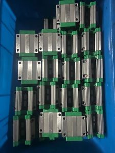 Guide de rail de support en aluminium série SBR Rail de guidage d'arbre linéaire SBR25 100-6000mm utilisé pour les machines-outils et l'impression CNC - Product Image 5