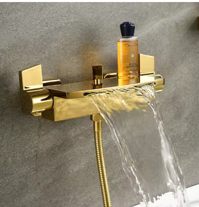 Grifo de ducha de baño de lujo de alta calidad de nuevo diseño, grifo de bañera de <span class=keywords><strong>cascada</strong></span> montado en la pared, grifo de latón de cerámica de un solo Mango para uso en <span class=keywords><strong>Hotel</strong></span> - Product Image 3