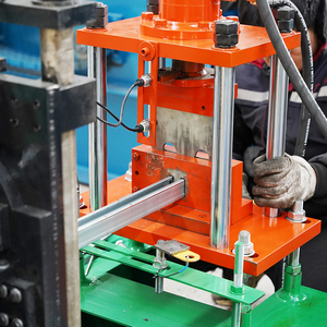 Machine de profilage à froid pour poutres en U galvanisées, profilés en C, dimensions de la machine de fabrication de supports de panneaux solaires, profilés en C - Product Image 4