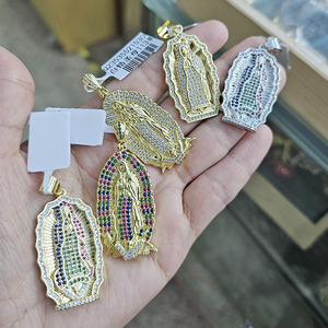 CZ9322 Nuevo Colgante <span class=keywords><strong>de</strong></span> Oro y Plata con la Virgen <span class=keywords><strong>de</strong></span> <span class=keywords><strong>Guadalupe</strong></span>, Medalla <span class=keywords><strong>de</strong></span> <span class=keywords><strong>Guadalupe</strong></span>, Collar Religioso con la Virgen María, Regalo Católico - Product Image 3