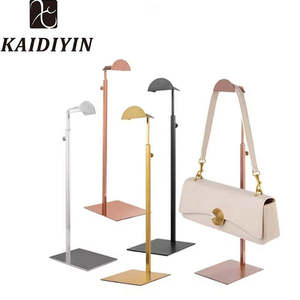 Nouveauté : Lot de 2 présentoirs pour sacs à main en métal doré poli, présentoir de table en métal pour l'affichage en magasin - Product Image 4