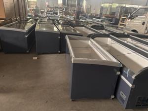 Réfrigérateur commercial pour viande et produits alimentaires, type îlot, avec portes coulissantes vitrées, pour supermarché - Product Image 5