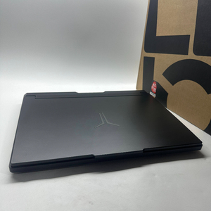 Portátil para Juegos Legion R9000P R9-8945HX/32G/1T SSD/RTX5070/Negro de 16 Pulgadas 1280x1024 en Stock - Product Image 2