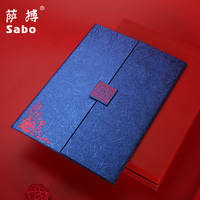 Carpeta de Presentación de Cartón A4, Personalizada, Dorada, Triple Pliegue, con Impresión UV, Porta Certificados con Botón Cuadrado