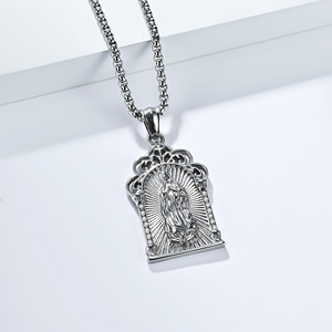 Collar clásico estilo yunnique de la Virgen María, diseño unisex, acero titanio chapado en oro, diseño exclusivo, joya hip-hop - Product Image 3